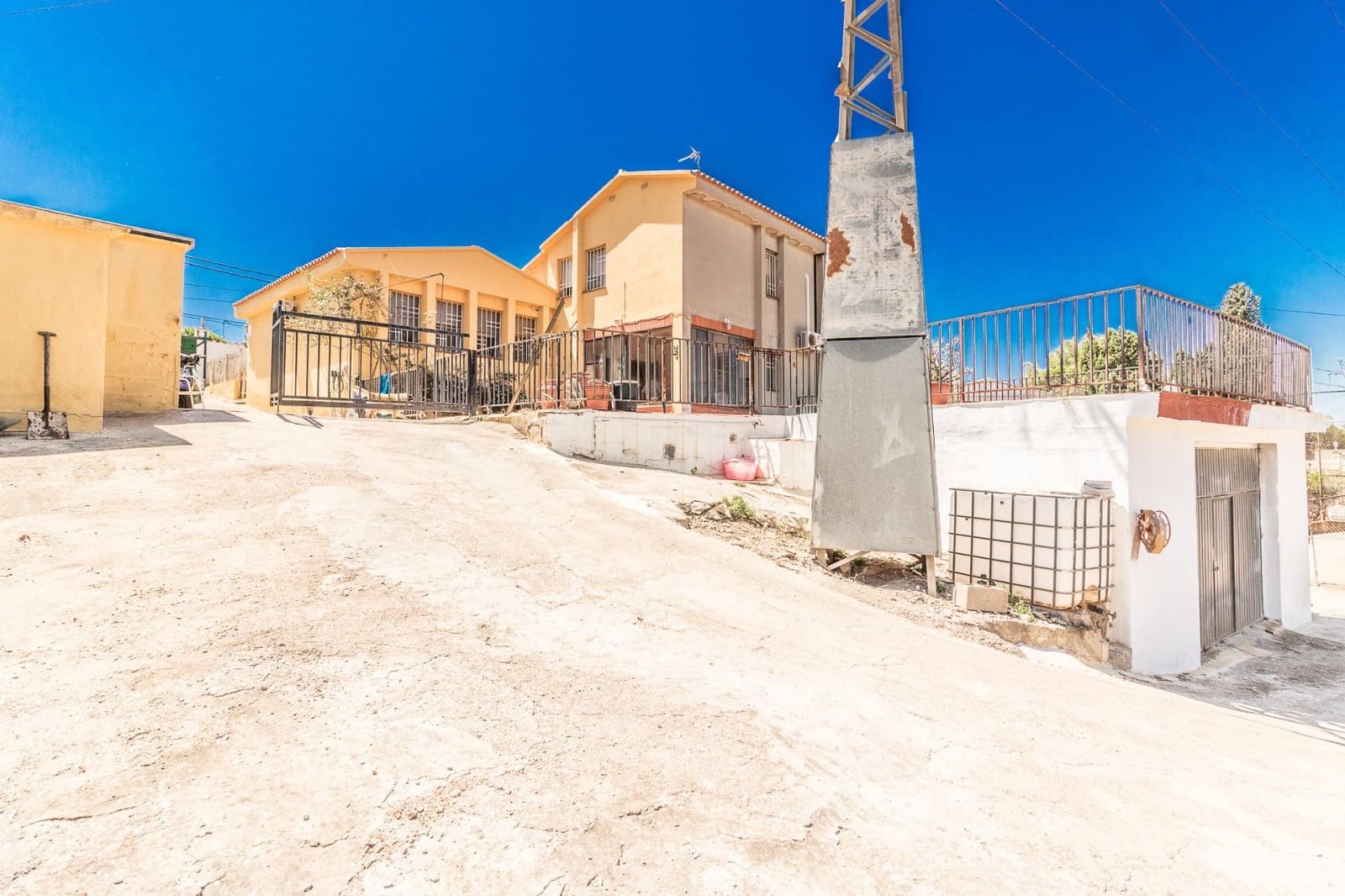 5 slaapkamer Villa te koop in Alfarp met zwembad garage - € 310.000 (Ref: 8415631)