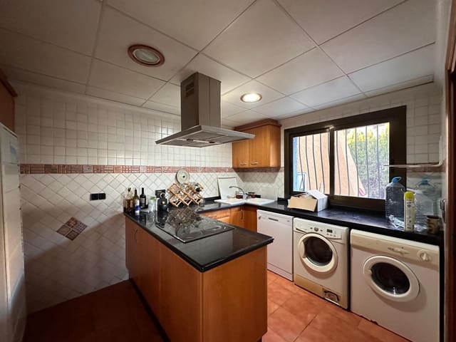 4 makuuhuone Huvila myytävänä paikassa Picassent - 360 000 € (Ref: 8432897)