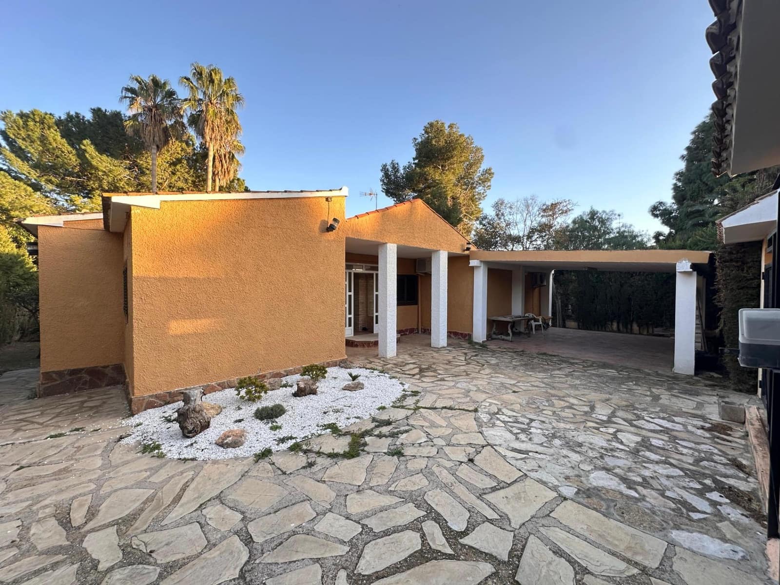 4 makuuhuone Huvila myytävänä paikassa Picassent - 360 000 € (Ref: 8432897)