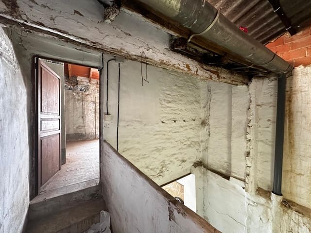 1 bedroom Commercial for sale in Carlet - € 31,000 (Ref: 8549367)