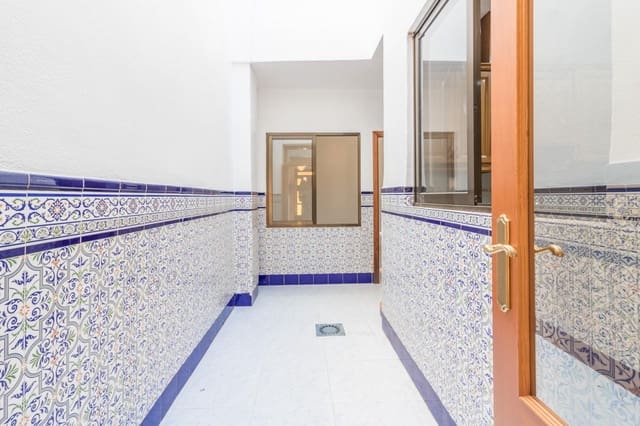 3 bedroom Townhouse for sale in Carlet - € 153,000 (Ref: 8557312)