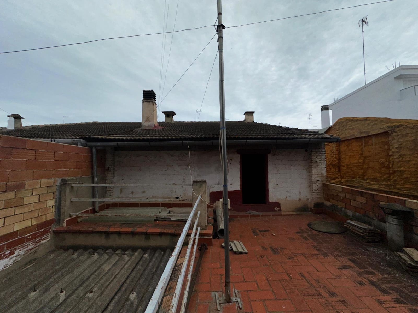 2 bedroom Townhouse for sale in L'Alcudia - € 123,000 (Ref: 8570484)