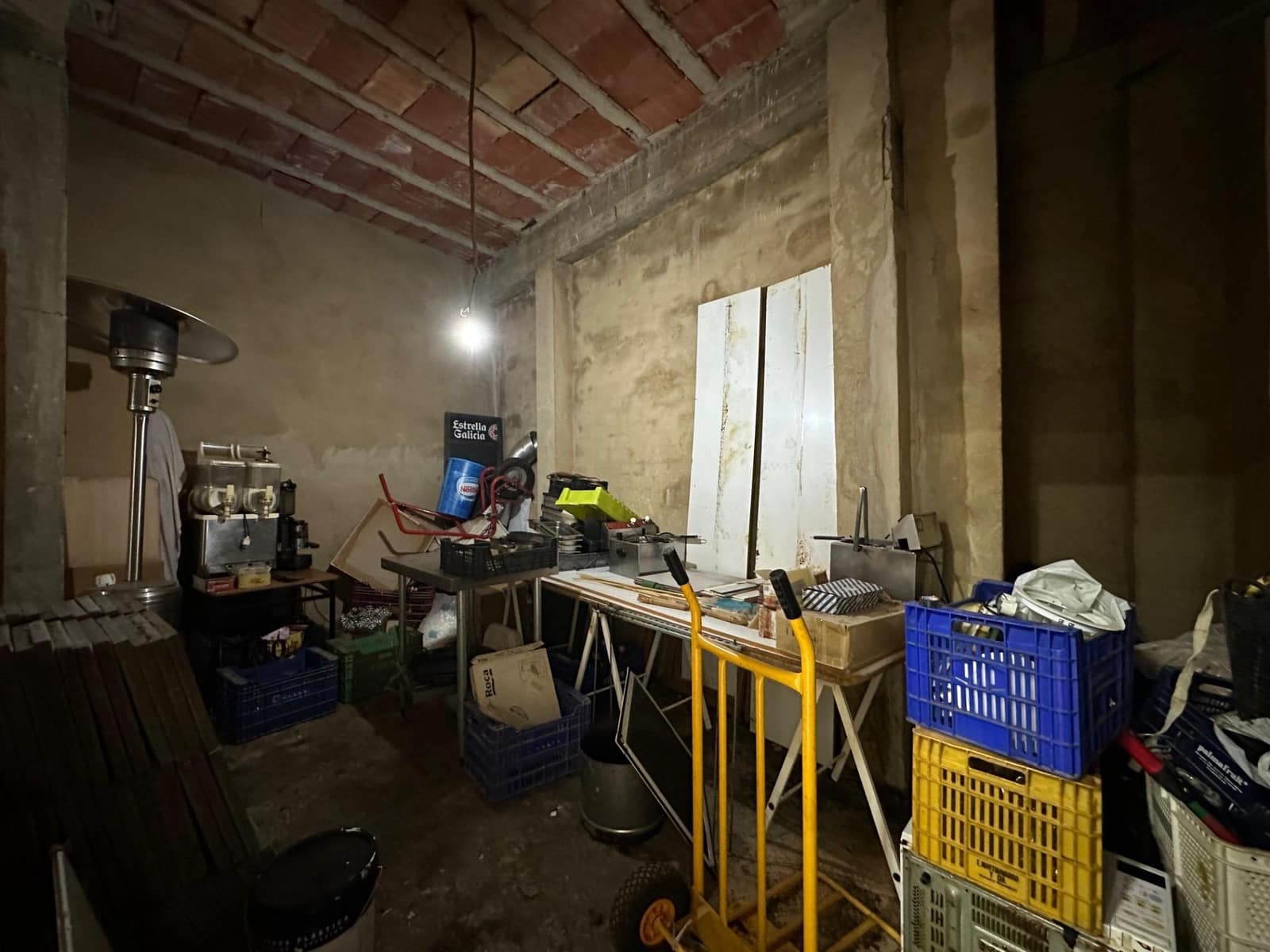 Kommersiell til salgs i L'Alcudia - € 135 000 (Ref: 8595343)