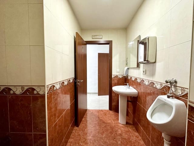 Commercieel te koop in L'Alcúdia - € 135.000 (Ref: 8595343)