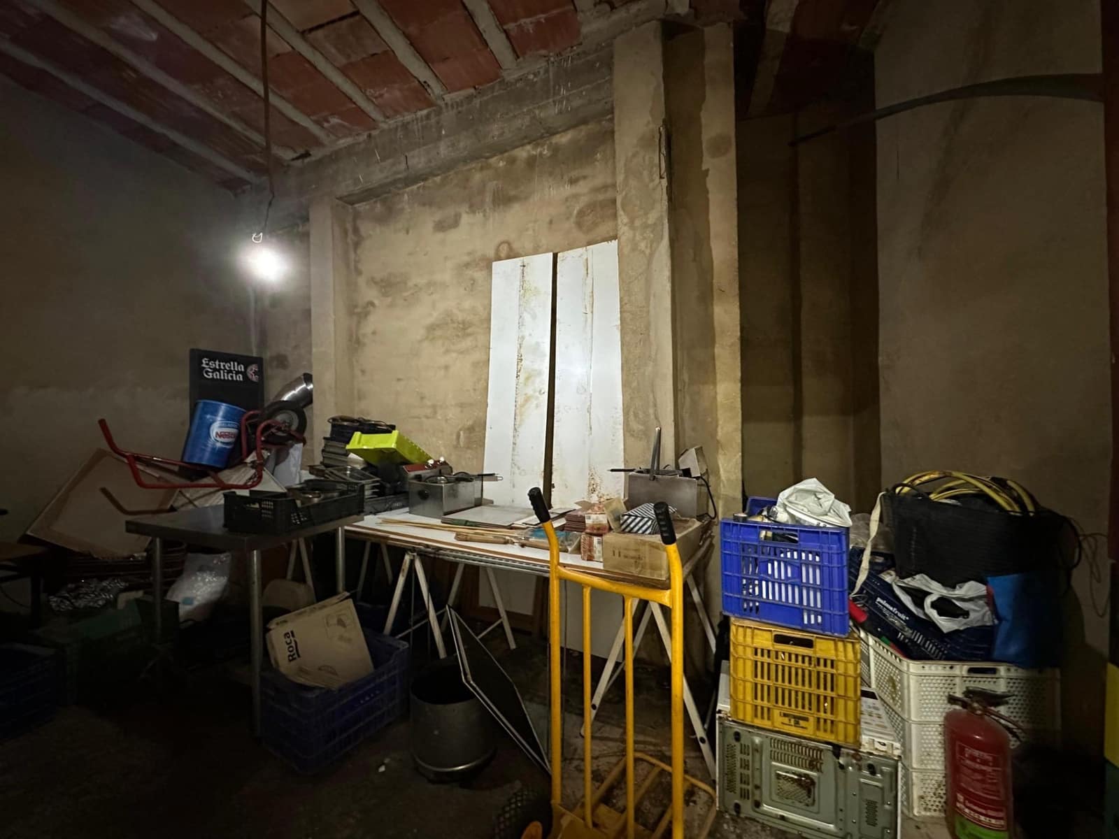 Kommersiell til salgs i L'Alcudia - € 135 000 (Ref: 8595343)