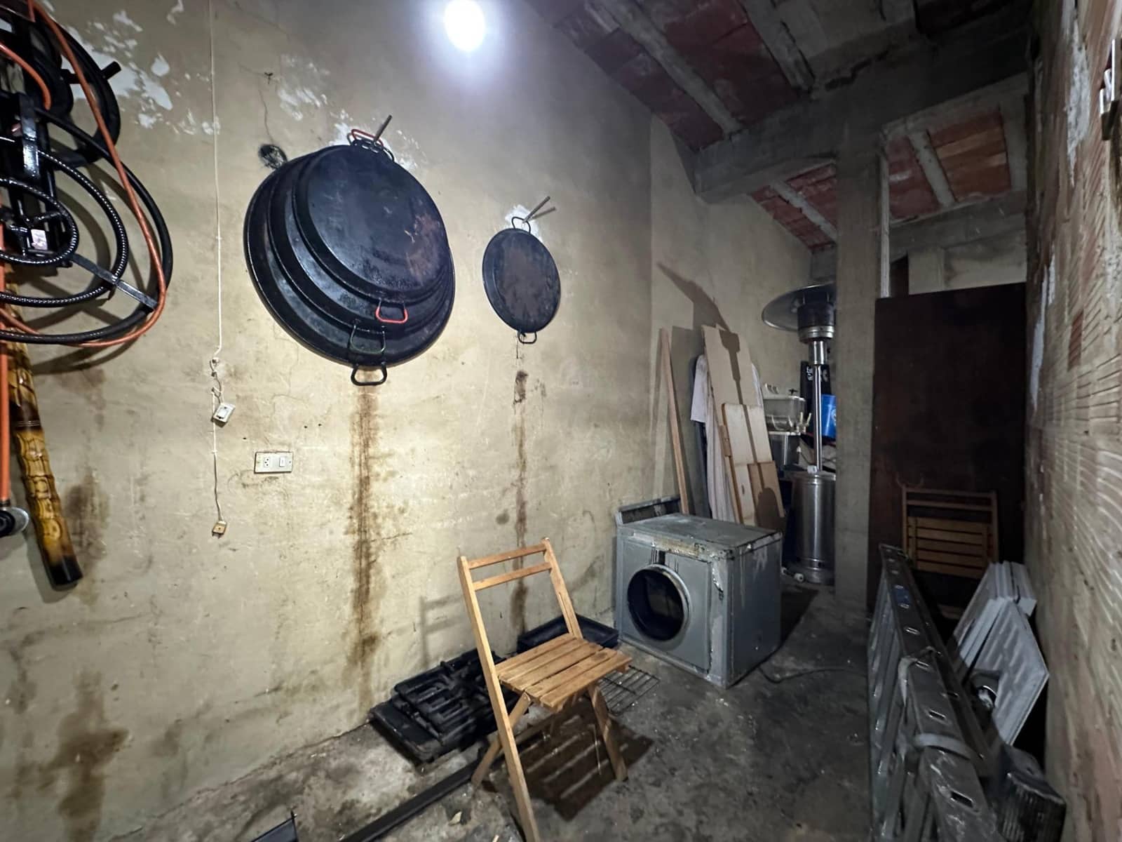 Kommersiell til salgs i L'Alcudia - € 135 000 (Ref: 8595343)