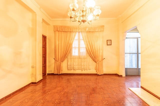 3 soveværelse Byhus til salg i Sellent med garage - € 90.000 (Ref: 8760260)