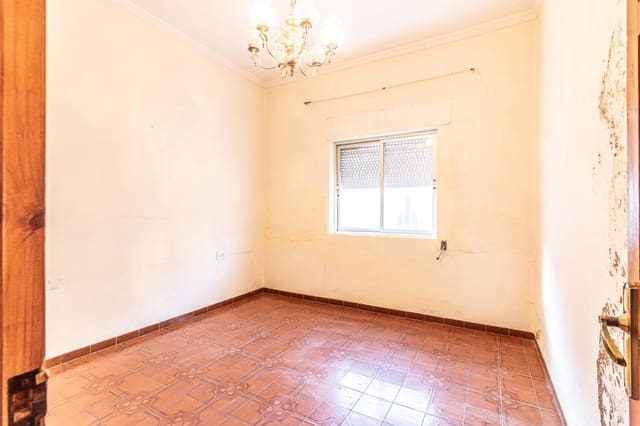 3 soveværelse Byhus til salg i Sellent med garage - € 90.000 (Ref: 8760260)