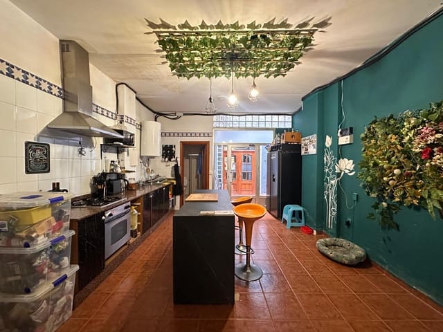 7 bedroom Townhouse for sale in Carlet - € 130,000 (Ref: 8760261)