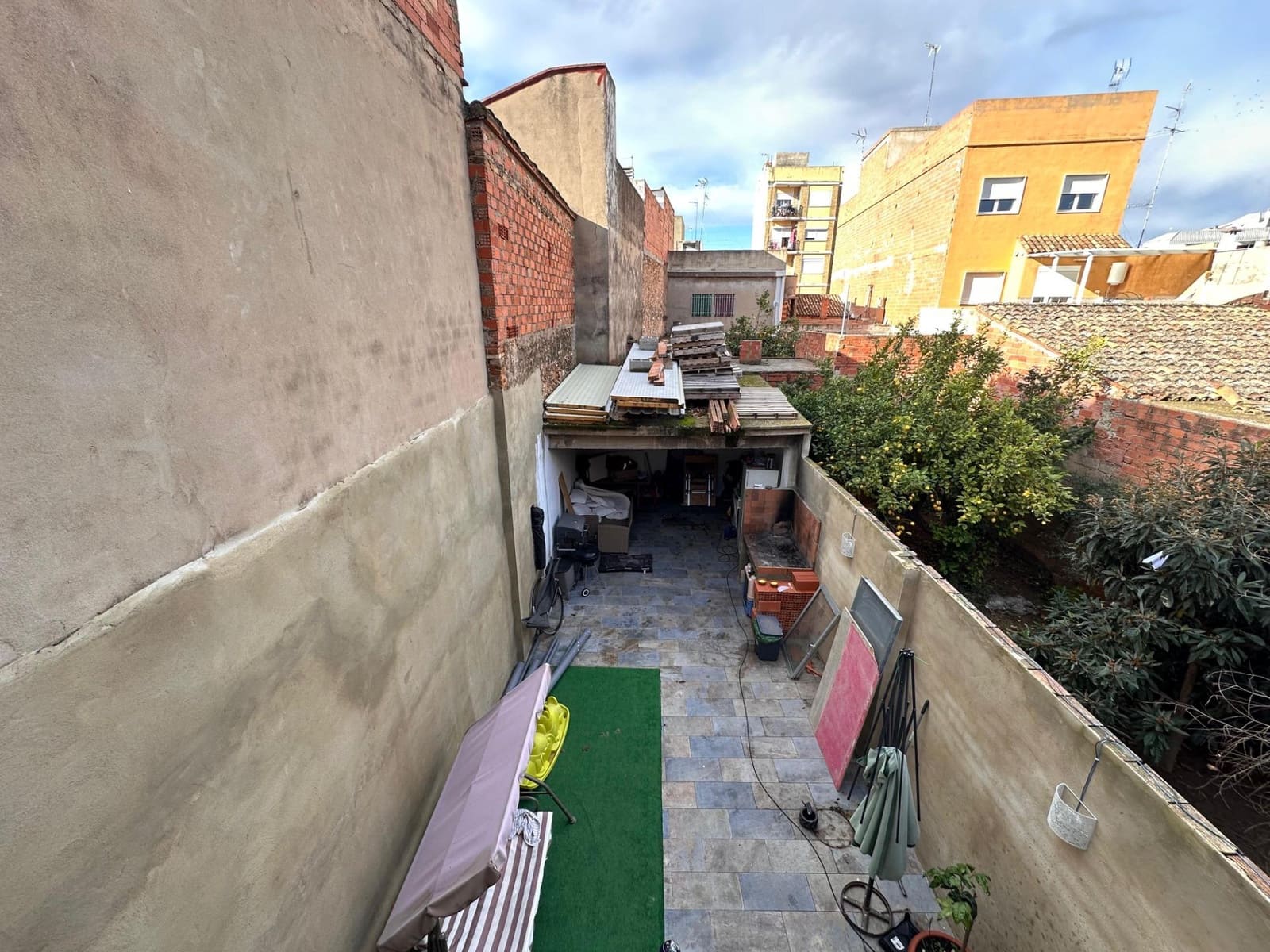 7 quarto Casa em Banda para venda em Carlet - 130 000 € (Ref: 8760261)