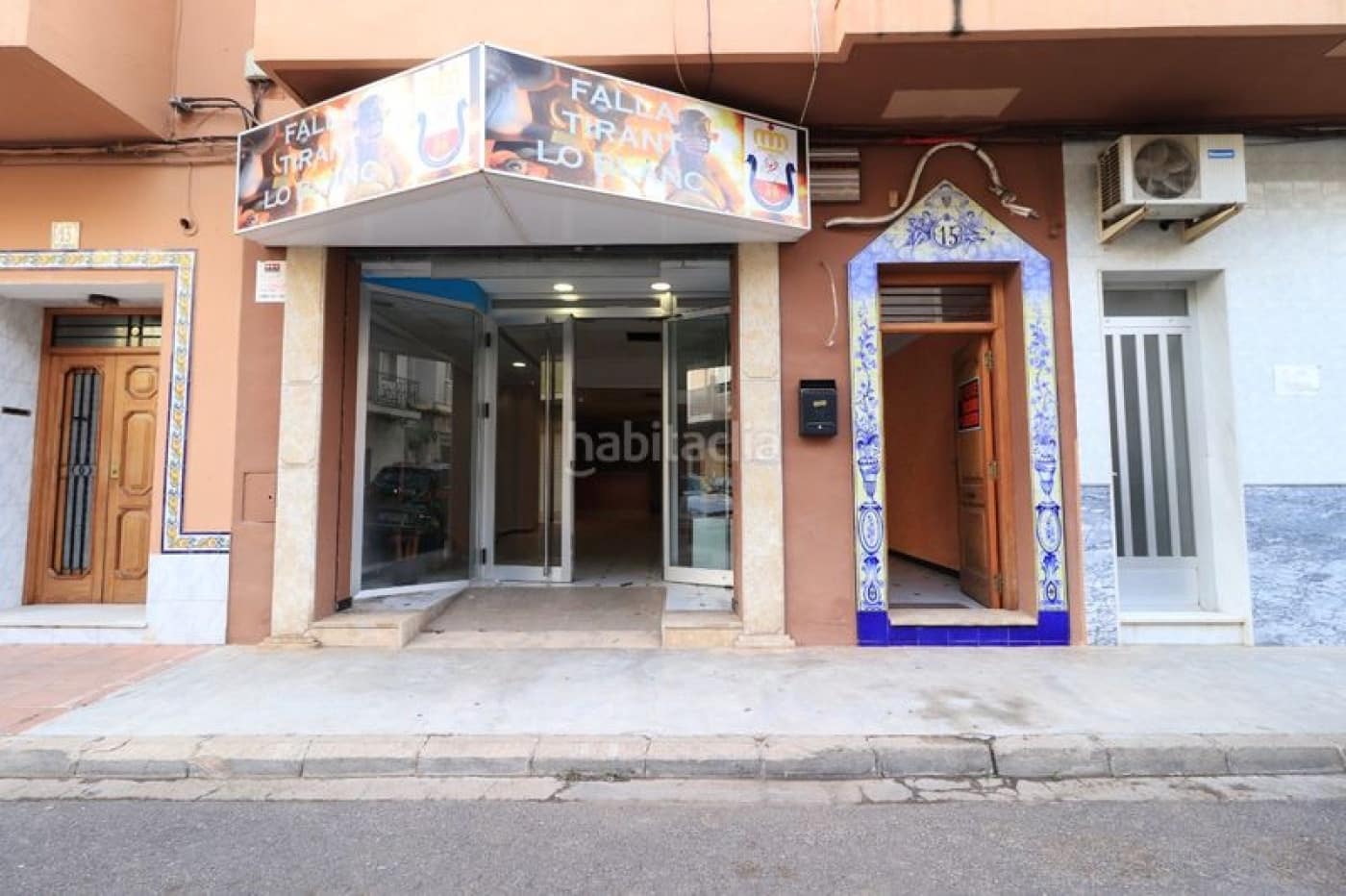 Erhverv til salg i L'Alcudia - € 100.000 (Ref: 8806330)