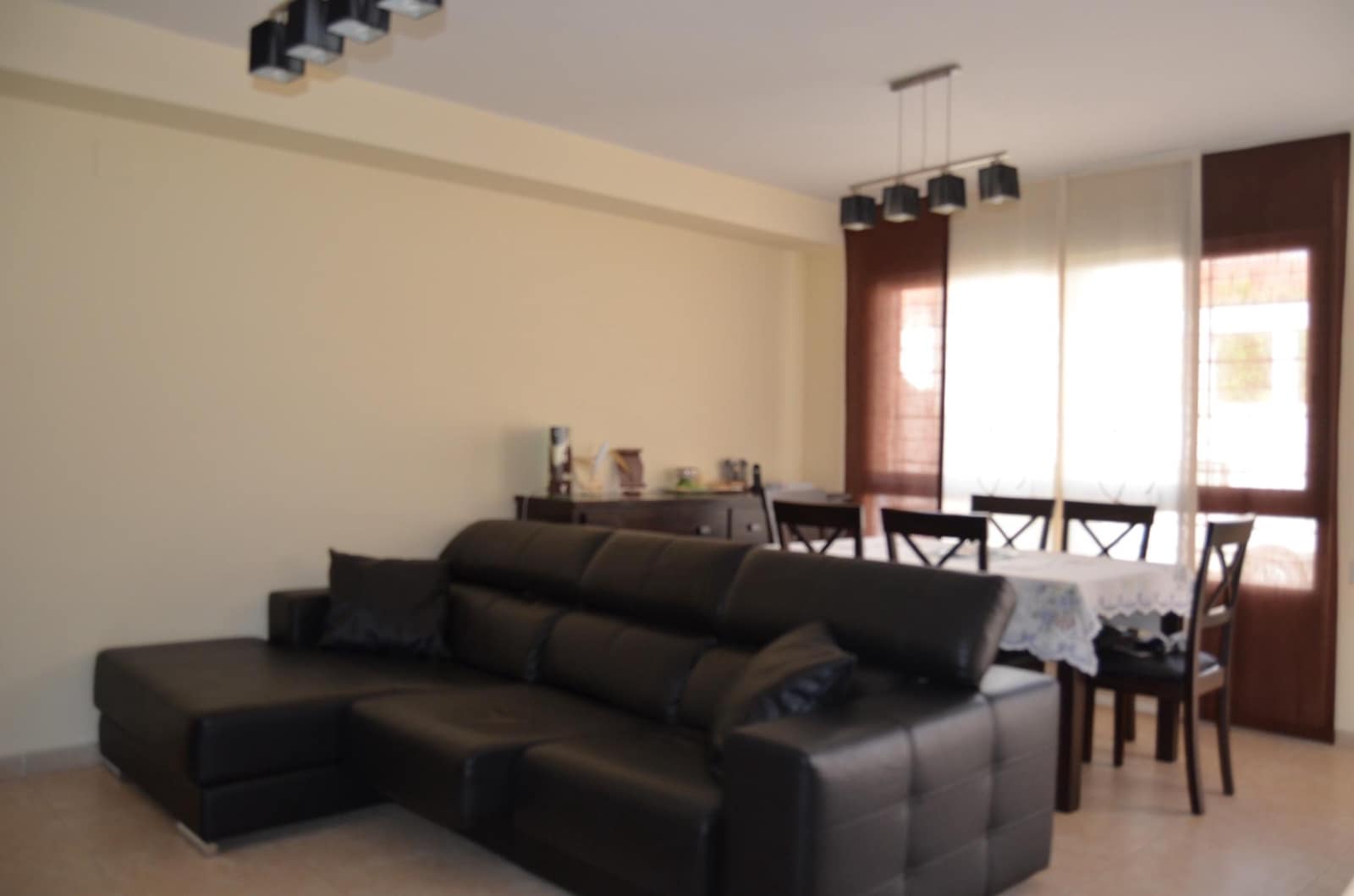 4 slaapkamer Rijtjeshuis te koop in Masalaves met garage - € 205.000 (Ref: 8822565)