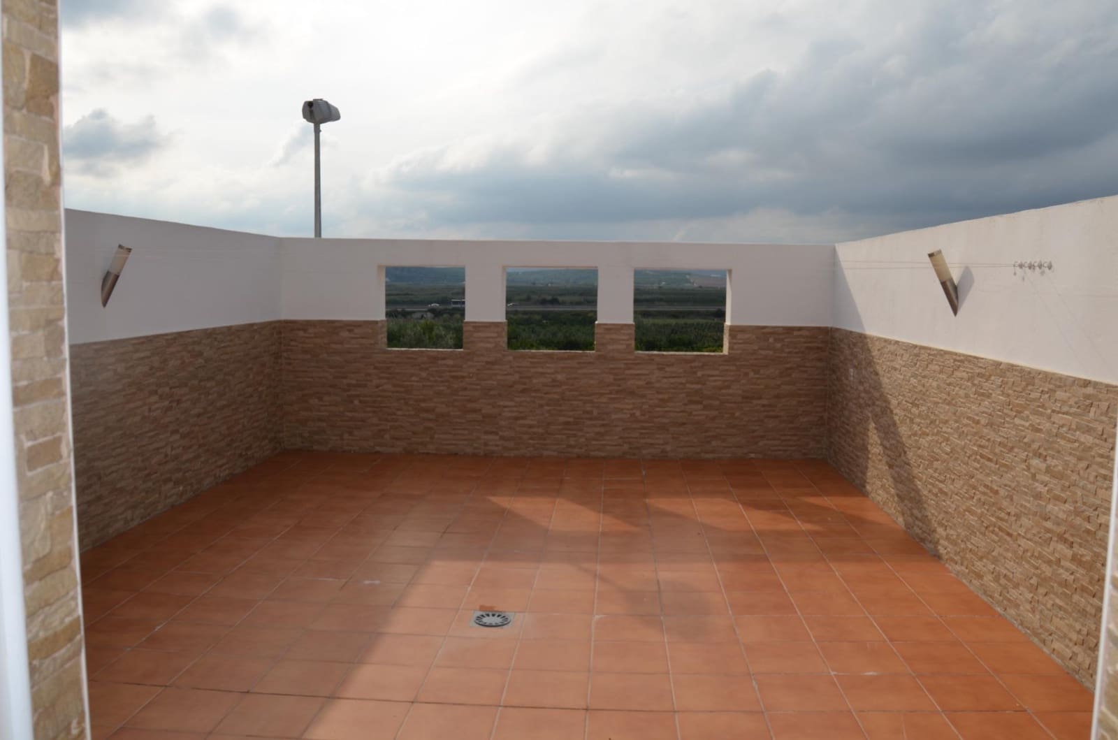 4 slaapkamer Rijtjeshuis te koop in Masalaves met garage - € 205.000 (Ref: 8822565)