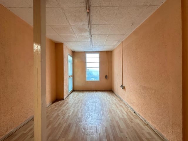 Kaupallinen vuokrattavana paikassa Carlet - 400 € (Ref: 8836772)