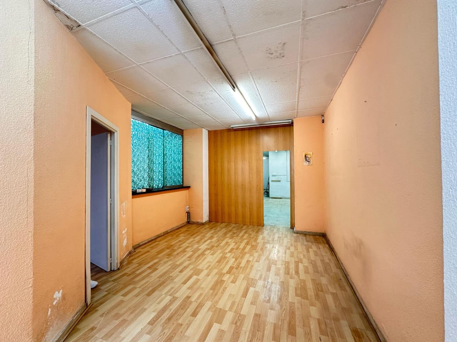 Kaupallinen vuokrattavana paikassa Carlet - 400 € (Ref: 8836772)