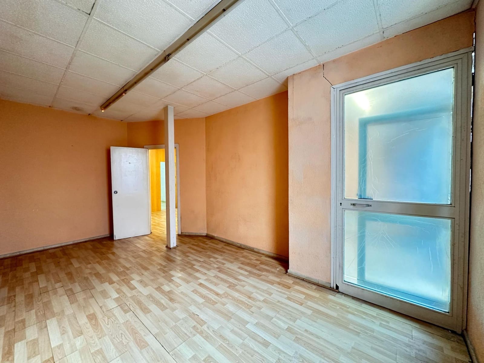 Kaupallinen vuokrattavana paikassa Carlet - 400 € (Ref: 8836772)