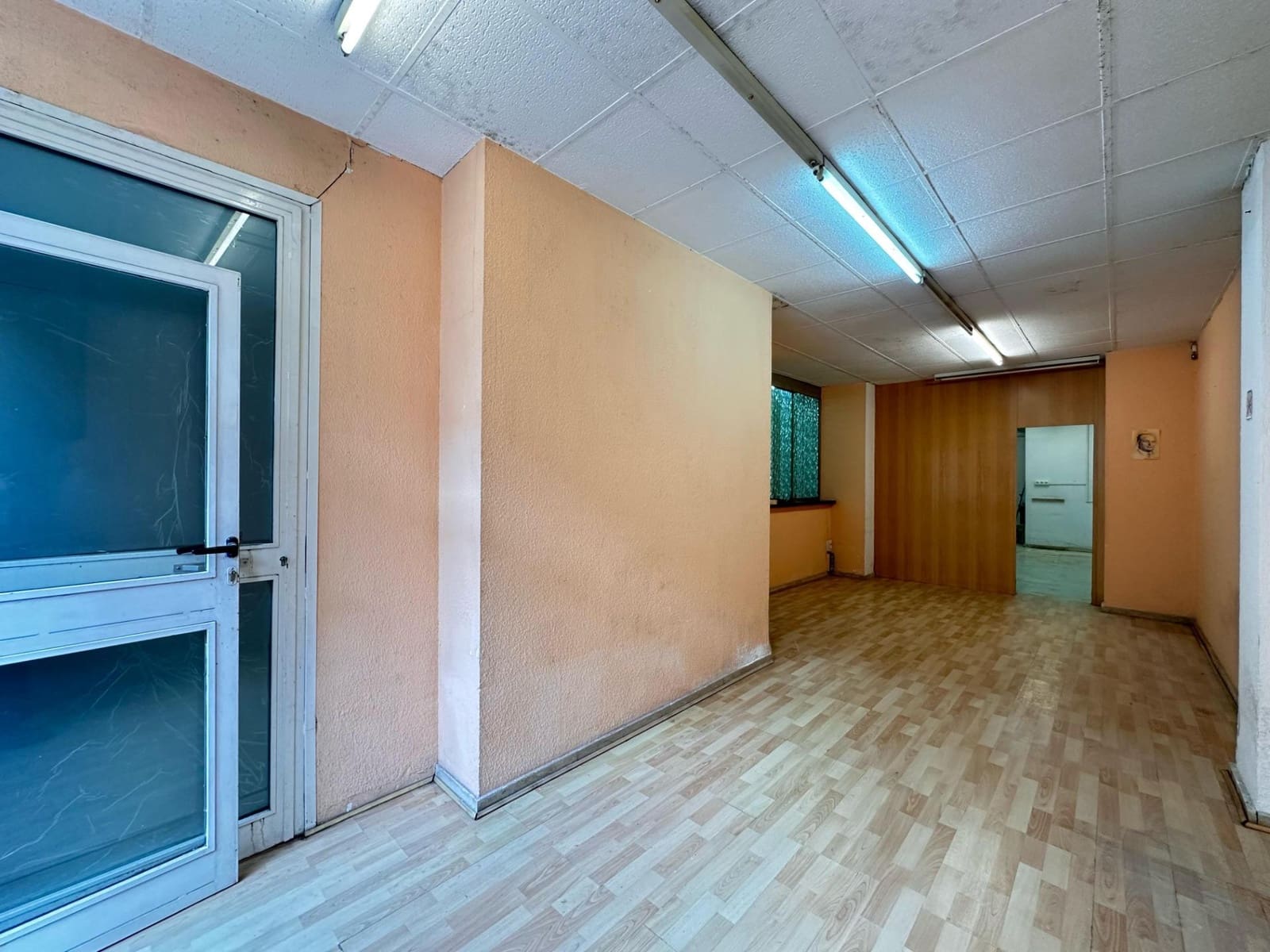 Kaupallinen vuokrattavana paikassa Carlet - 400 € (Ref: 8836772)