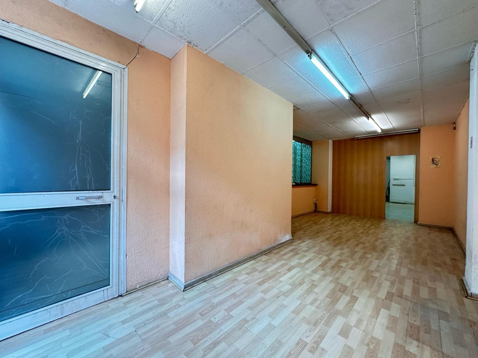 Kaupallinen vuokrattavana paikassa Carlet - 400 € (Ref: 8836772)