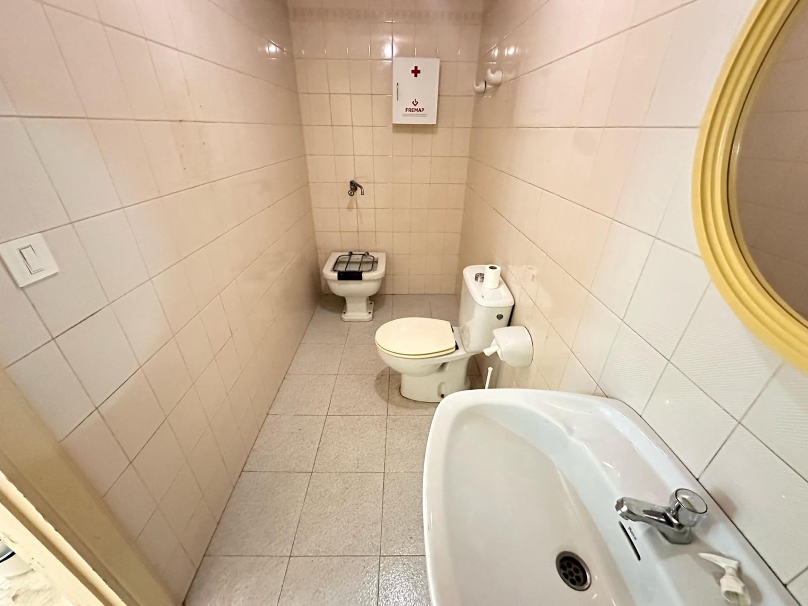 Kaupallinen vuokrattavana paikassa Carlet - 400 € (Ref: 8836772)