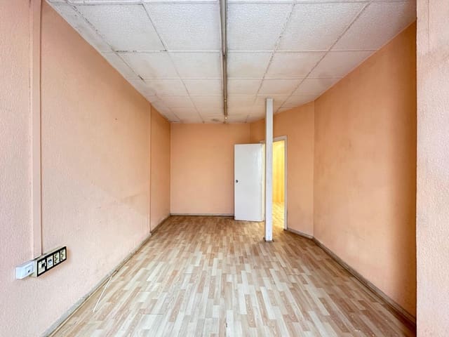 Kaupallinen vuokrattavana paikassa Carlet - 400 € (Ref: 8836772)