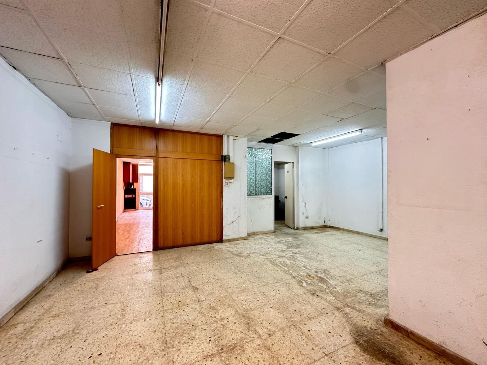 Kaupallinen vuokrattavana paikassa Carlet - 400 € (Ref: 8836772)