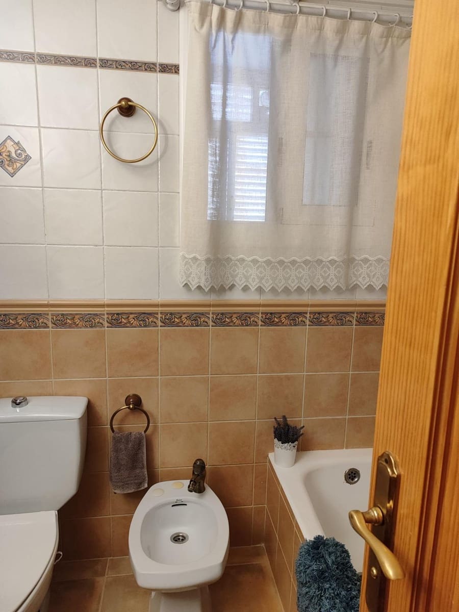 3 soveværelse Lejlighed til salg i L'Alcudia de Crespins med garage - € 100.000 (Ref: 8847625)