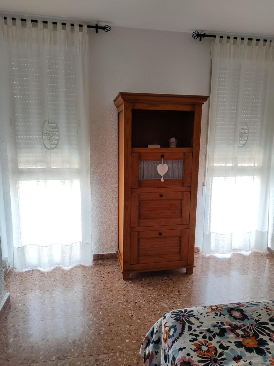 3 soveværelse Lejlighed til salg i L'Alcudia de Crespins med garage - € 100.000 (Ref: 8847625)