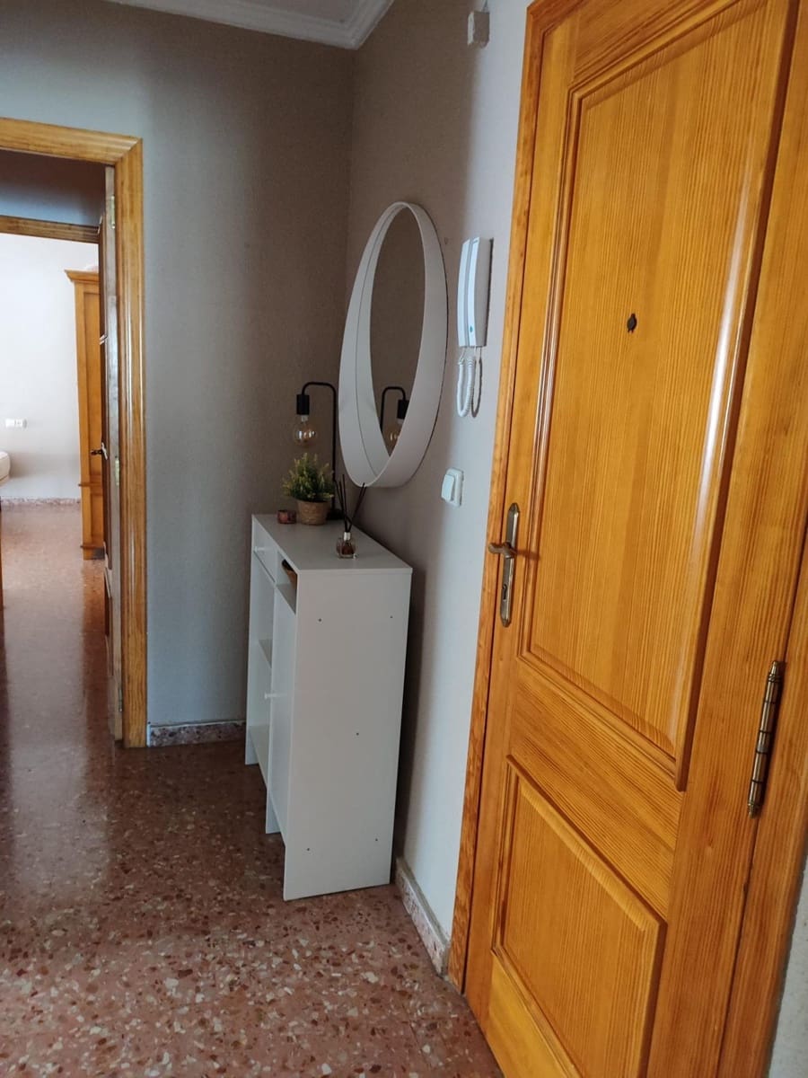 3 soveværelse Lejlighed til salg i L'Alcudia de Crespins med garage - € 100.000 (Ref: 8847625)