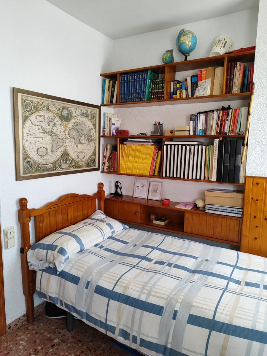 3 soveværelse Lejlighed til salg i L'Alcudia de Crespins med garage - € 100.000 (Ref: 8847625)