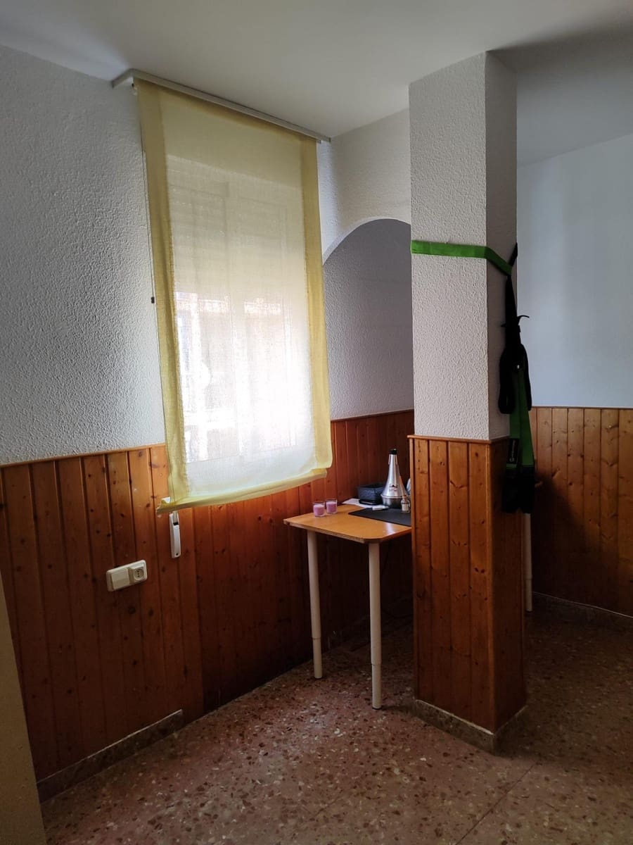 3 soveværelse Lejlighed til salg i L'Alcudia de Crespins med garage - € 100.000 (Ref: 8847625)