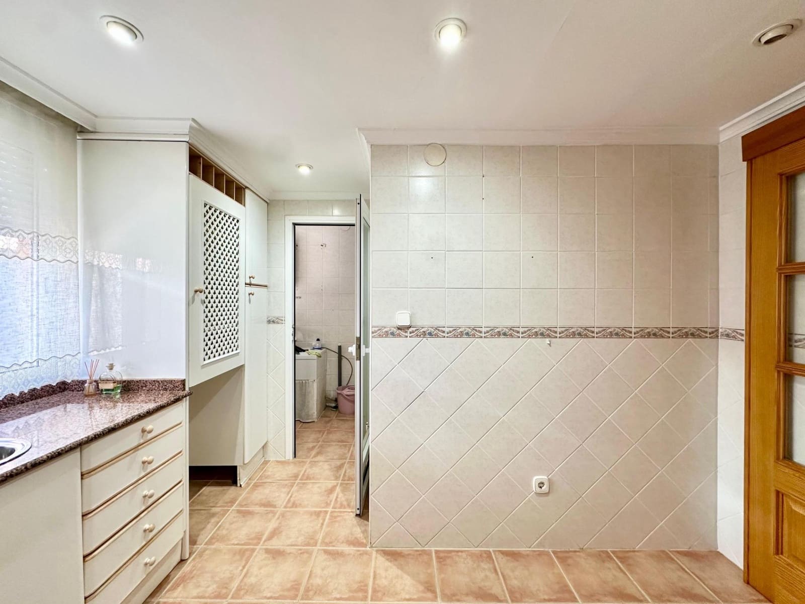 3 soveværelse Lejlighed til salg i L'Alcudia de Crespins med garage - € 100.000 (Ref: 8847625)