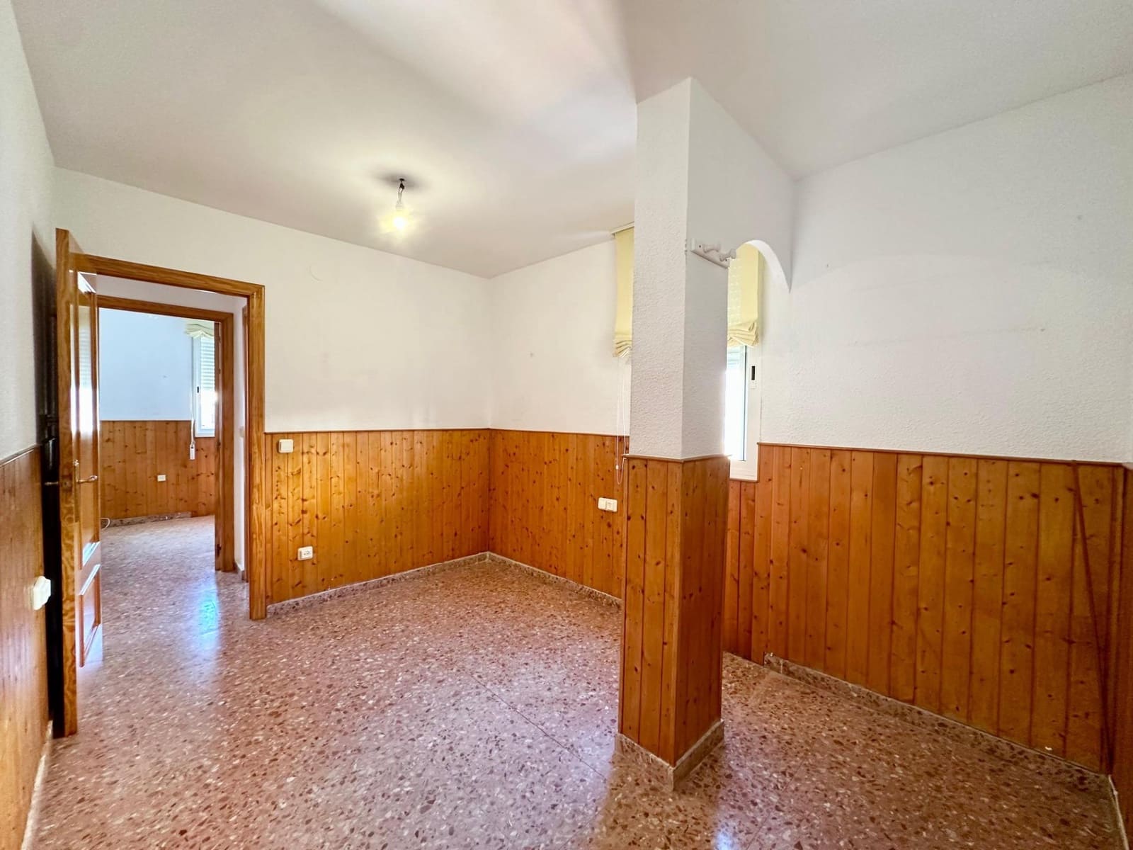 3 soveværelse Lejlighed til salg i L'Alcudia de Crespins med garage - € 100.000 (Ref: 8847625)