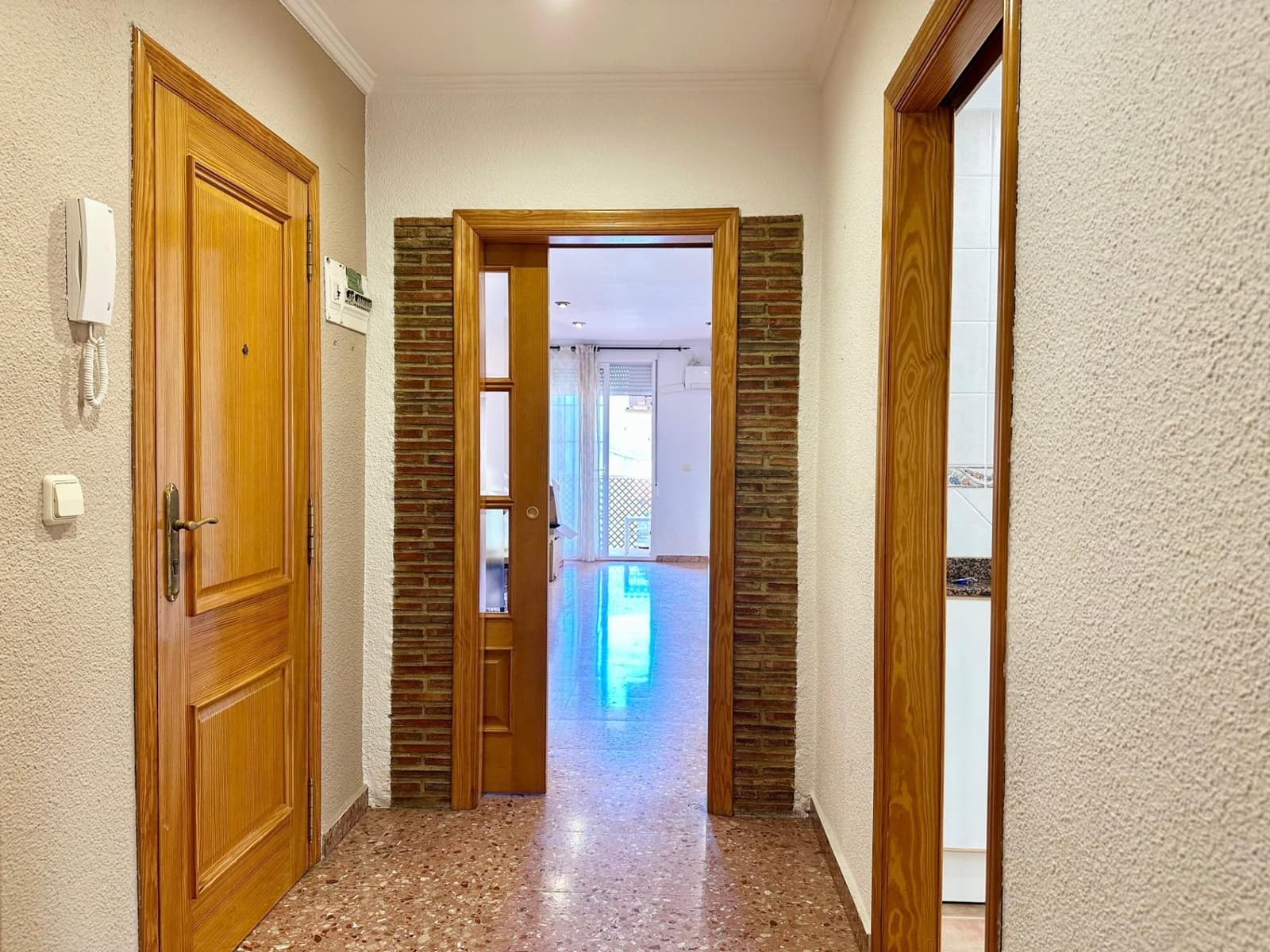 3 soveværelse Lejlighed til salg i L'Alcudia de Crespins med garage - € 100.000 (Ref: 8847625)