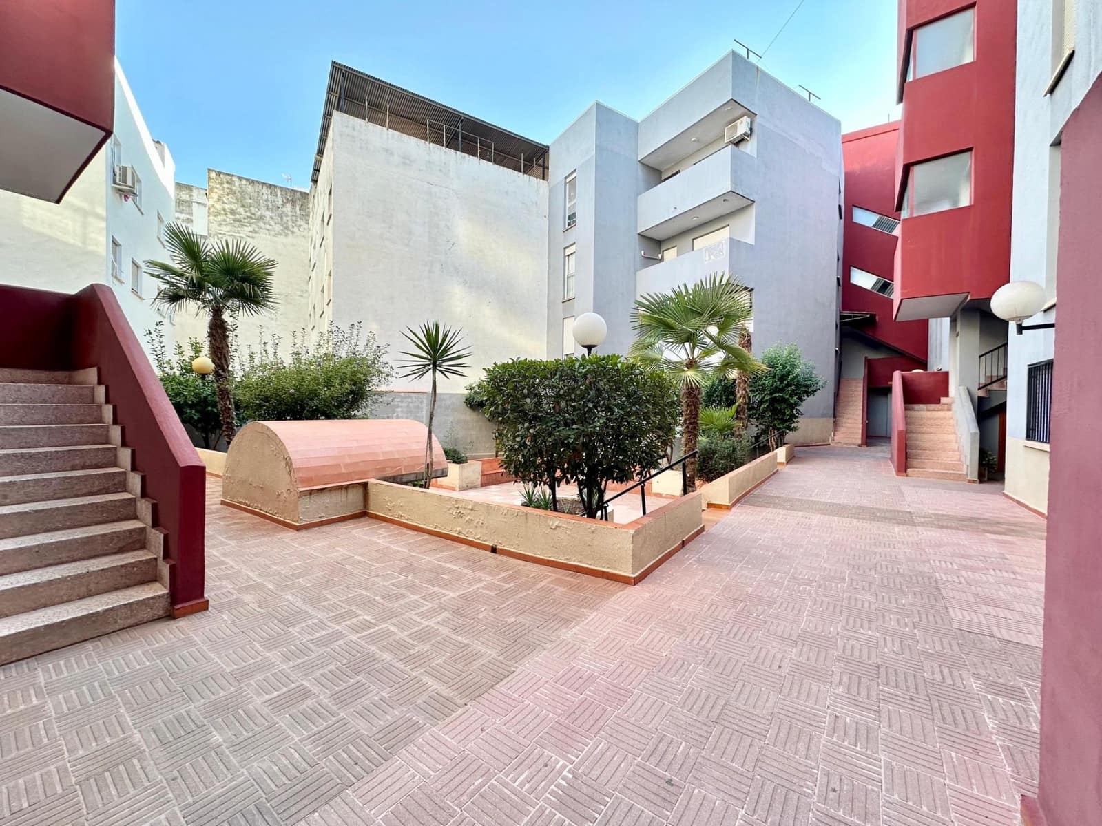 3 soveværelse Lejlighed til salg i L'Alcudia de Crespins med garage - € 100.000 (Ref: 8847625)