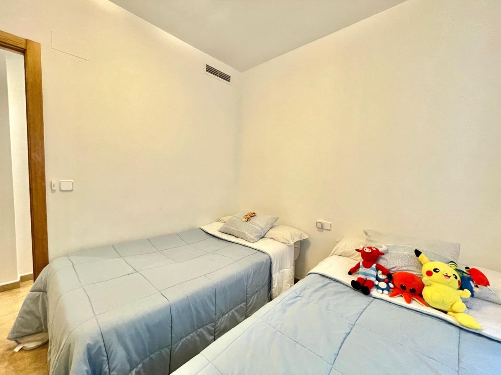 3 makuuhuone Asunto myytävänä paikassa Llombai mukana 
autotalli - 180 000 € (Ref: 8851572)