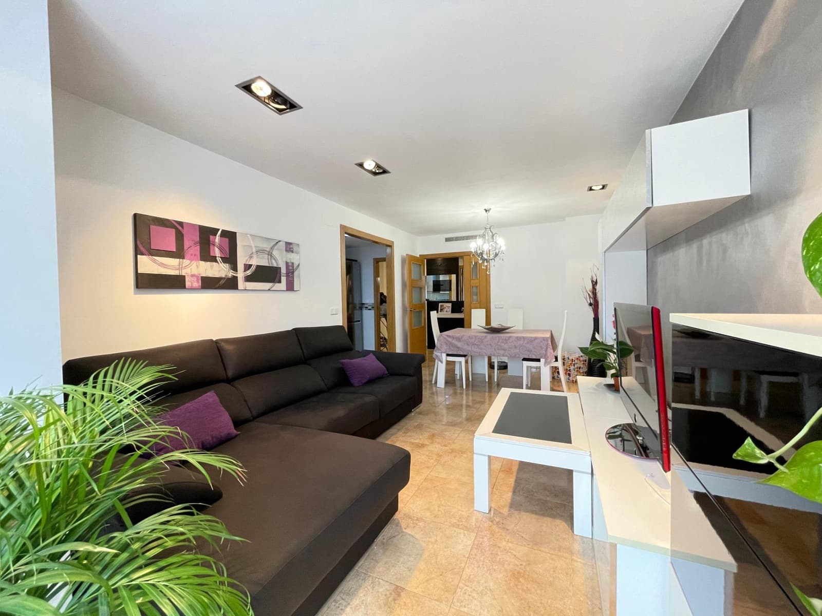 3 makuuhuone Asunto myytävänä paikassa Llombai mukana 
autotalli - 180 000 € (Ref: 8851572)