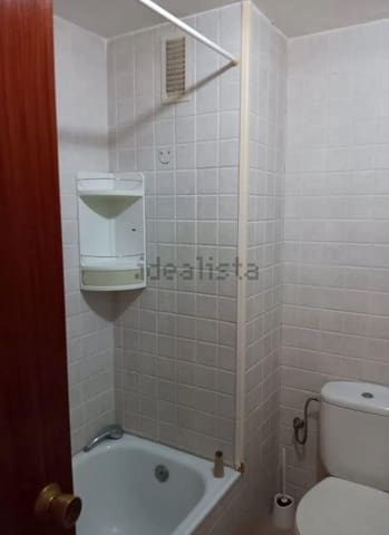 Piso de 4 habitaciones en Alginet en venta con garaje - 135.000 € (Ref: 8857756)