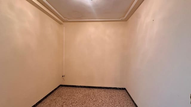 3 bedroom Townhouse for sale in Benifaió - € 185,000 (Ref: 8857758)