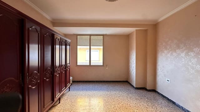 3 bedroom Townhouse for sale in Benifaió - € 185,000 (Ref: 8857758)