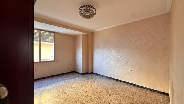 3 bedroom Townhouse for sale in Benifaió - € 185,000 (Ref: 8857758)