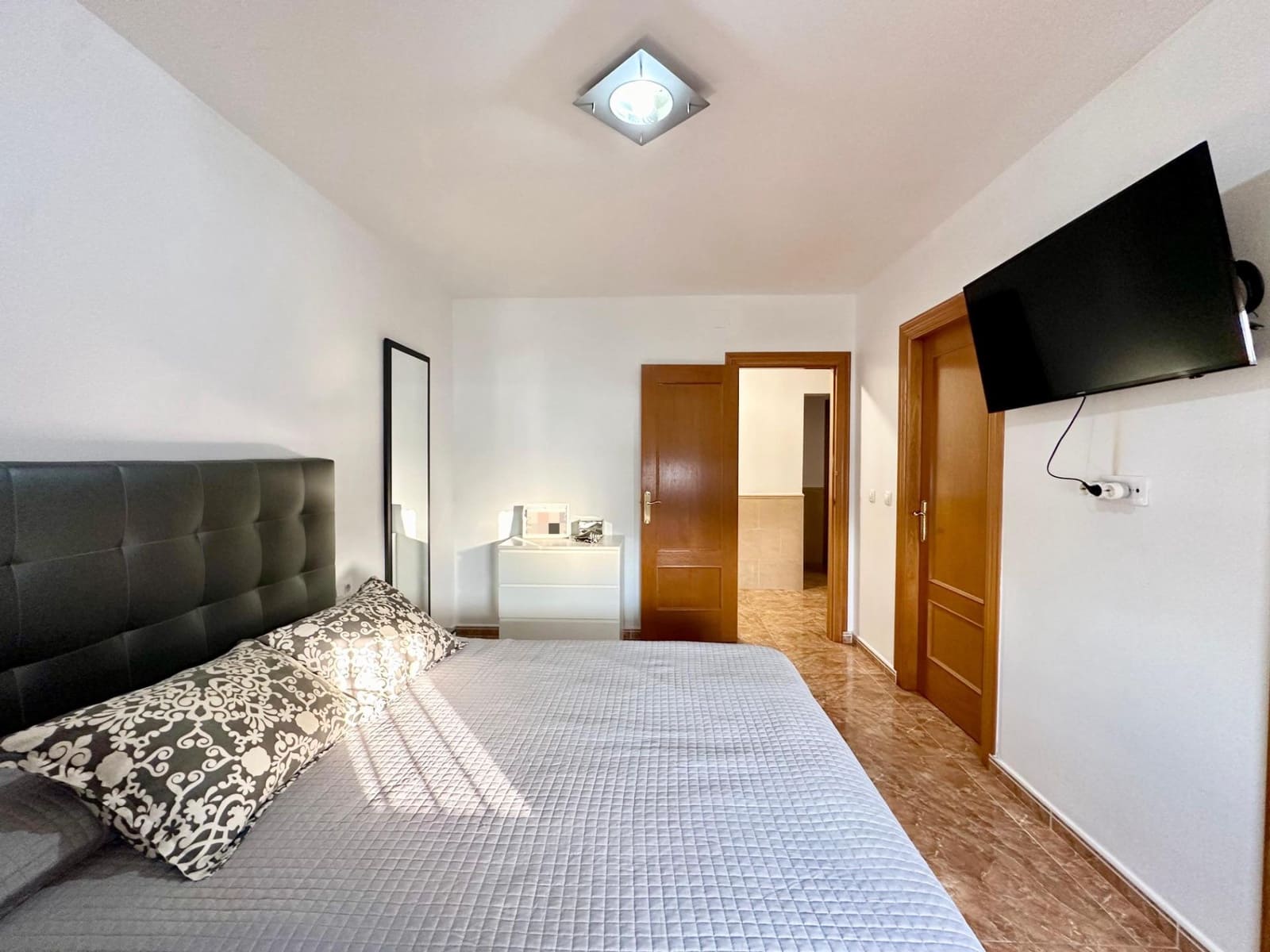 4 soveværelse Villa til salg i Carlet med swimmingpool - € 320.000 (Ref: 8886058)