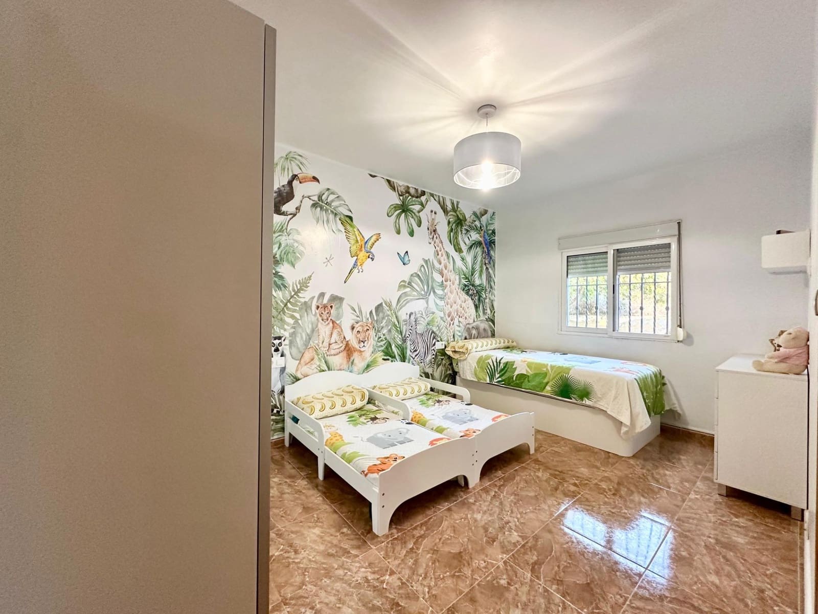 4 soveværelse Villa til salg i Carlet med swimmingpool - € 320.000 (Ref: 8886058)