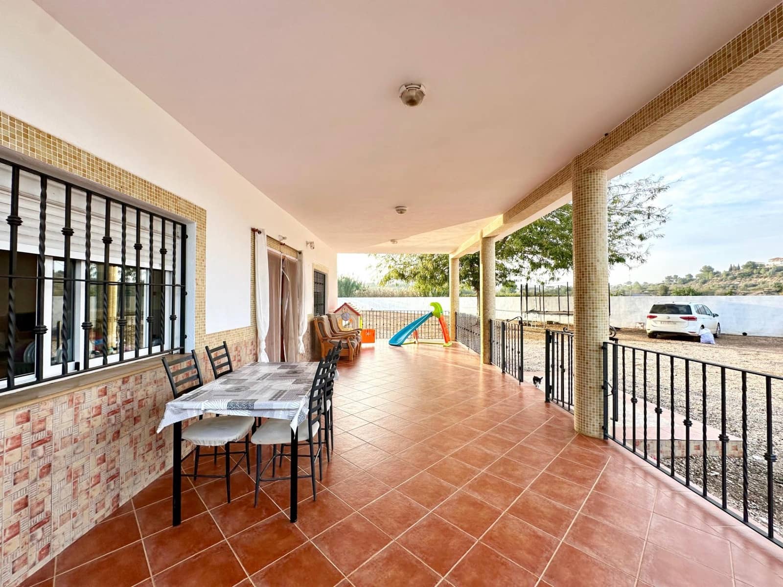 4 soveværelse Villa til salg i Carlet med swimmingpool - € 320.000 (Ref: 8886058)