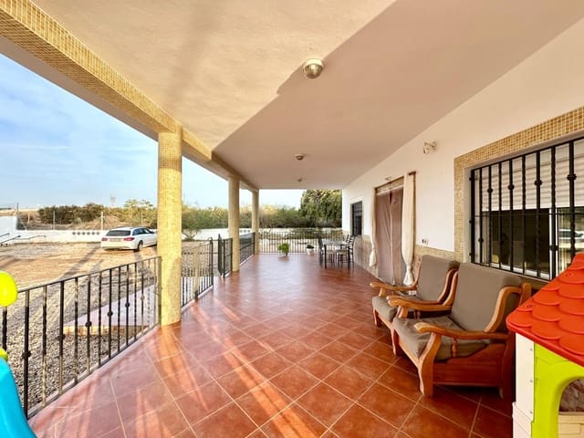 4 bedroom Villa for sale in Carlet with pool - € 320,000 (Ref: 8886058)