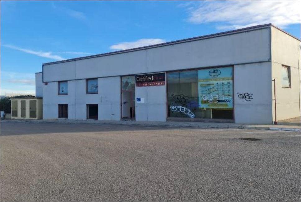 Bedrijf te koop in Alzira - € 466.400 (Ref: 8894942)