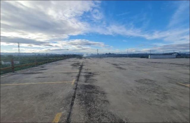 Business for sale in Alzira - € 466,400 (Ref: 8894942)