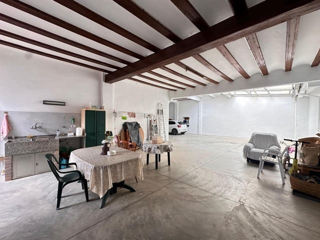 Townhouse for sale in Carlet with garage - € 150,000 (Ref: 8921669)