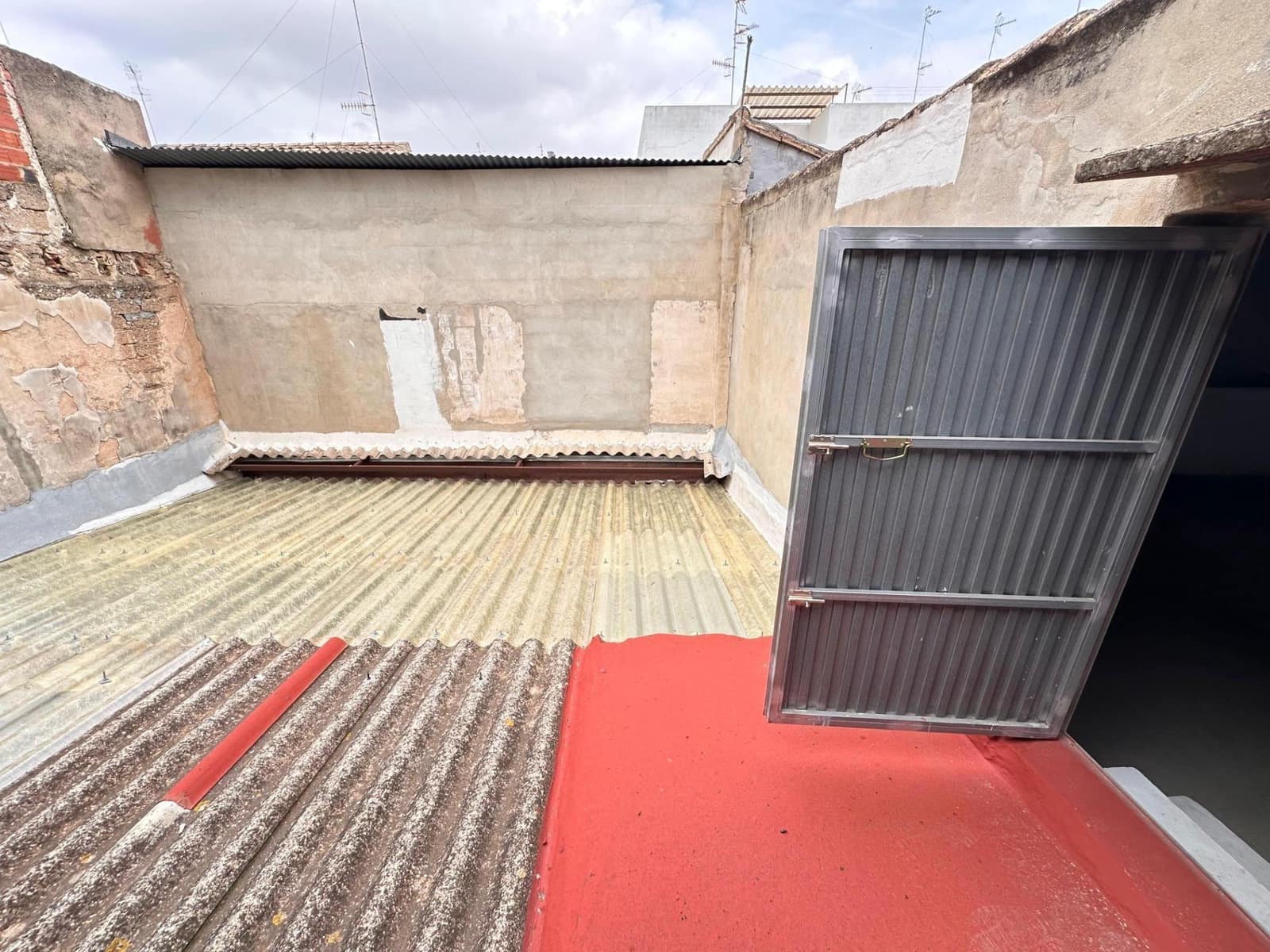 Townhouse for sale in Carlet with garage - € 150,000 (Ref: 8921669)