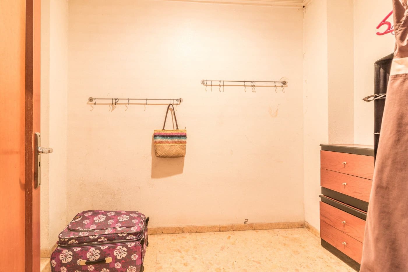 Commerciale in vendita in Carlet - 195.000 € (Rif: 8932129)