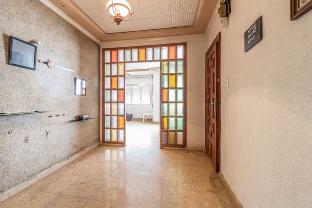 Commercial for sale in Carlet - € 195,000 (Ref: 8932129)